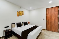 Super Townhouse OAK Owaisi Hospital Mailardevpally Formerly Tolkanti Arc