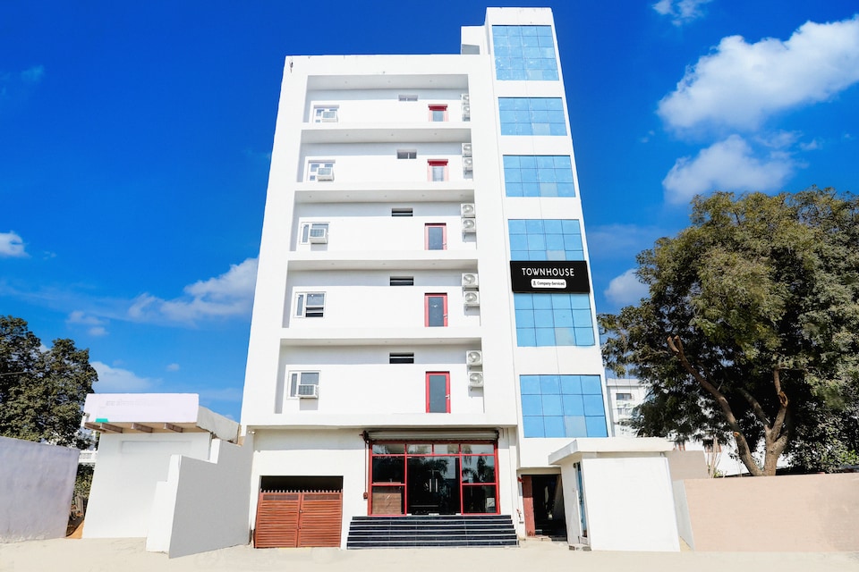 Super Townhouse Balua Road Pahadiya, Godowlia, Varanasi