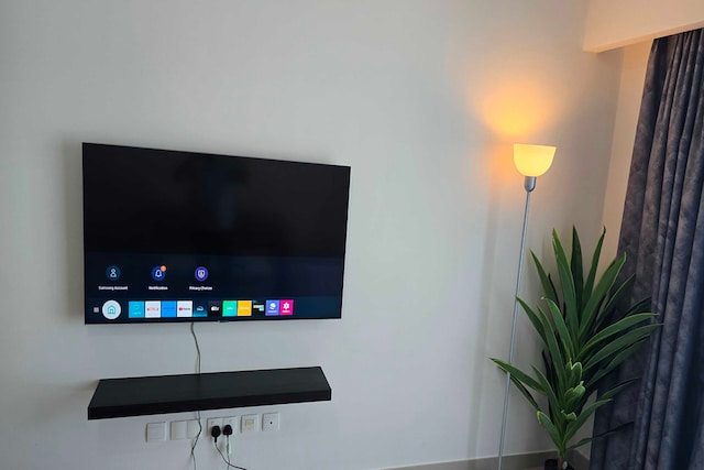 OYO 1423 Home Spacious 2BR apartment - Gate Tower-1