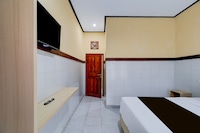 Townhouse Oak Legian Near Legian Beach Formerly Sayang Maha Merta