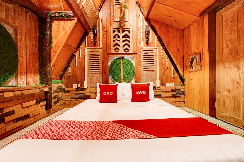 OYO 94405 D'classic Homestay, Prawirotaman, Yogyakarta