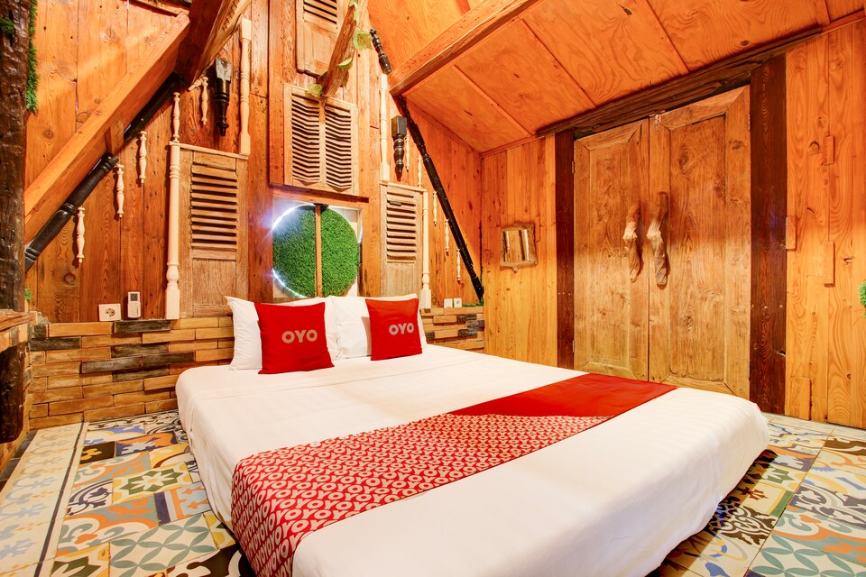 OYO 94405 D'classic Homestay, Prawirotaman, Yogyakarta