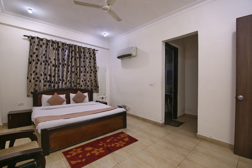 OYO 441 Hotel Mascot, Noida City, Noida