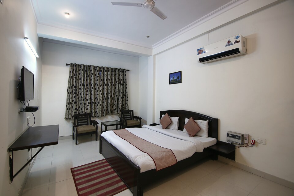 OYO 441 Hotel Mascot, Noida City, Noida