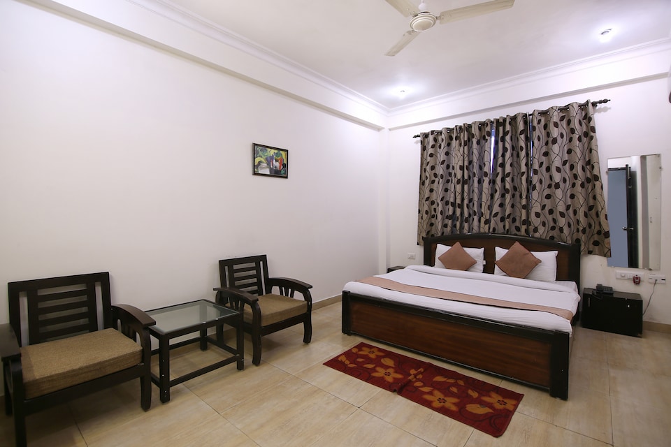 OYO 441 Hotel Mascot, Noida City, Noida