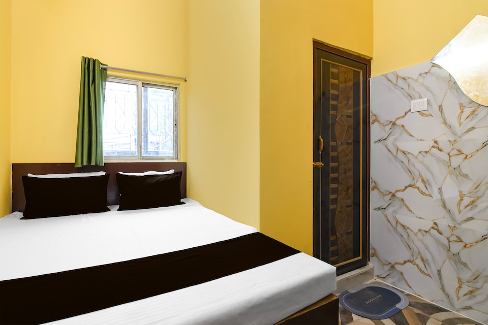 Super Hotel O Madhyamgram Railway Junction Formerly Dreamland, VIP Road Kolkata, Kolkata