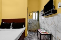 Super Hotel O Madhyamgram Railway Junction Formerly Dreamland