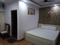 Hotel O Krishna