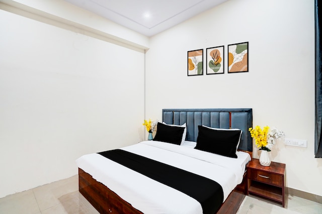 Hotel O Divine Inn
