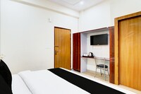 Hotel O Divine Inn