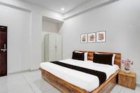 Super Collection O Iskcon Temple Mansarovar Formerly Chinar Inn