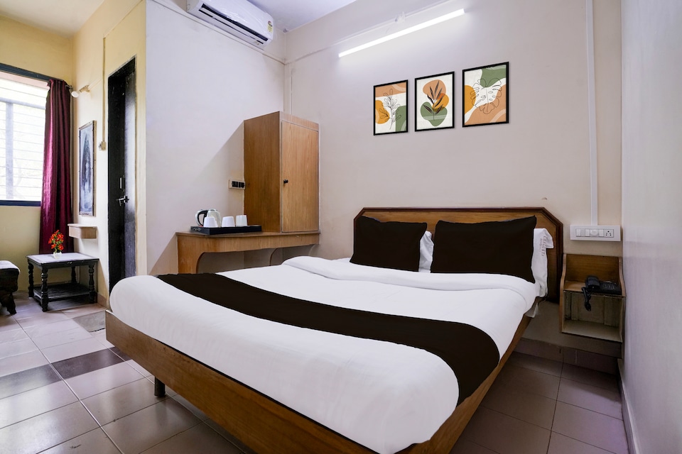 Super Collection O Hubli City Center Formerly Chalukya Residency, Hubli, Hubli-Dharwad