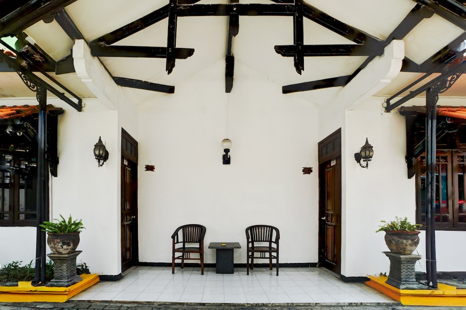 Hotel O Bungurasih Near Juanda International Airport Formerly Griya Waru Hotel, Sidoarjo, Sidoarjo