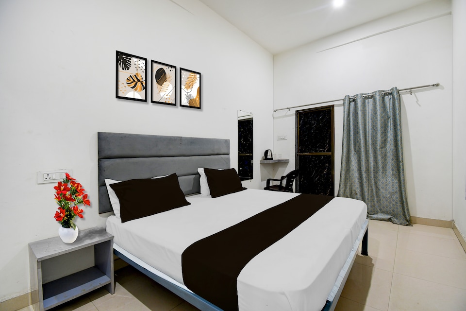 Hotel O BHU Formerly The Regal Inn, Godowlia, Varanasi