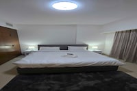 OYO 1429 Home Spacious 1BR With Balcony