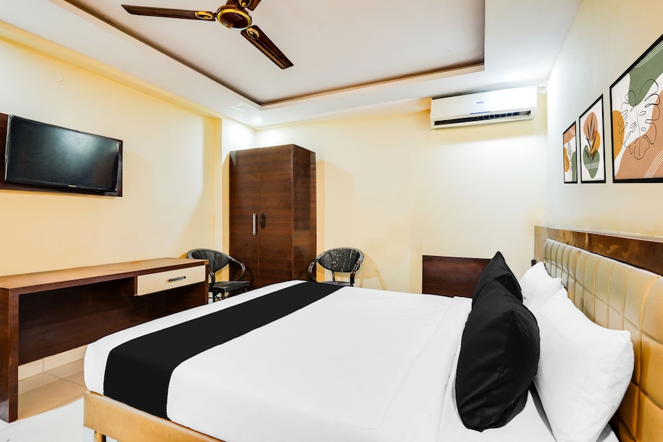 Hotel O Karthika, BTM Madiwala Bangalore, Bangalore