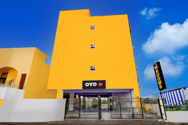 Super Hotel O Eswar Guest House