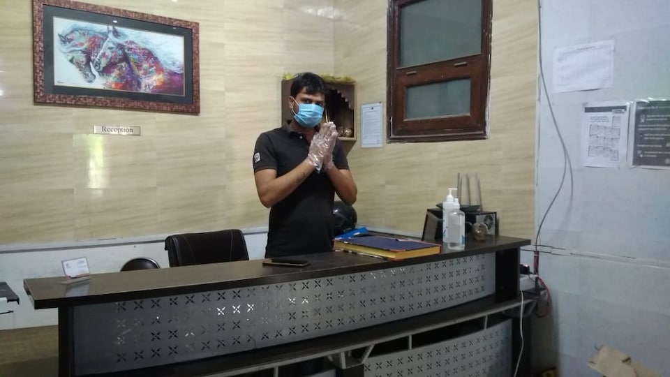 OYO 442 GRG2107-Moca, Medanta, Gurgaon