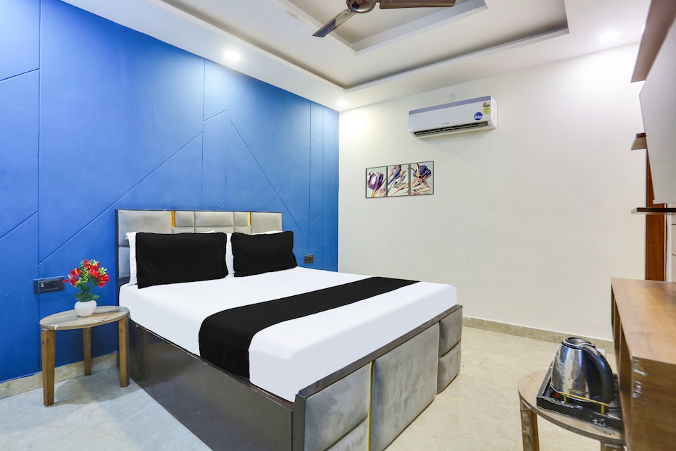 Hotel O 7 Heven Hotel, Rajouri Garden Delhi, Delhi