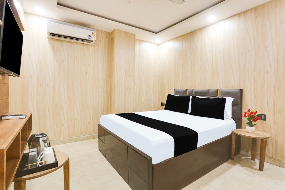 Hotel O 7 Heven Hotel, Rajouri Garden Delhi, Delhi