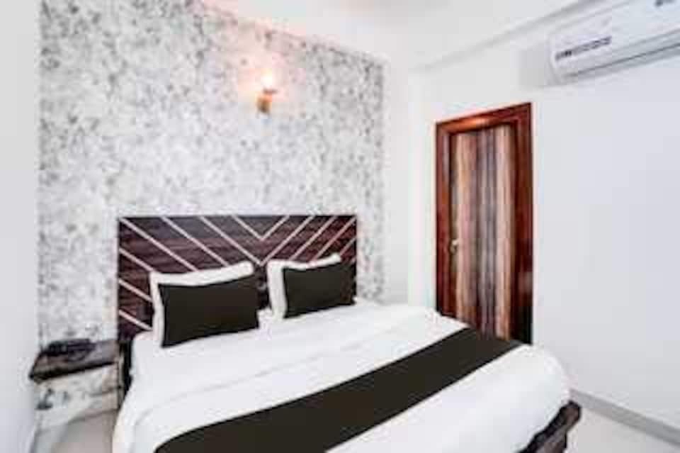 Hotel O Blue Heaven, Vaishali Kaushambi Metro, Ghaziabad