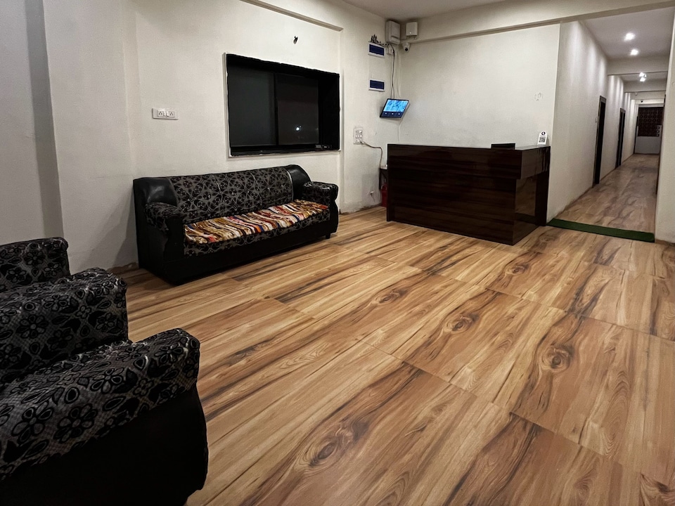 Hotel O Rajgoy Resort, Dhule, Dhule