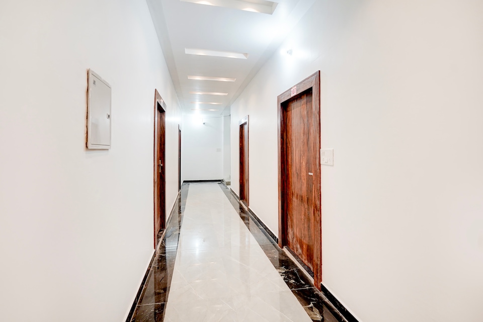 HOTEL O SAMRAT INN, Rambagh Allahabad, Prayagraj
