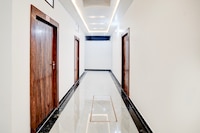 HOTEL O SAMRAT INN