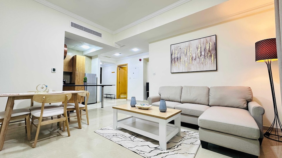 OYO HOME 1432 Furnished 1bed At Binghatti Emerald Jvc Mdvii, Jumeirah Village Circle Dubai, Dubai