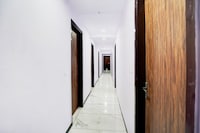 Super Collection O Hotel Star Inn Near By Hindon Airforce Mohan Nagar Ghaziabad