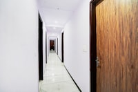 Super Collection O Hotel Star Inn Near By Hindon Airforce Mohan Nagar Ghaziabad