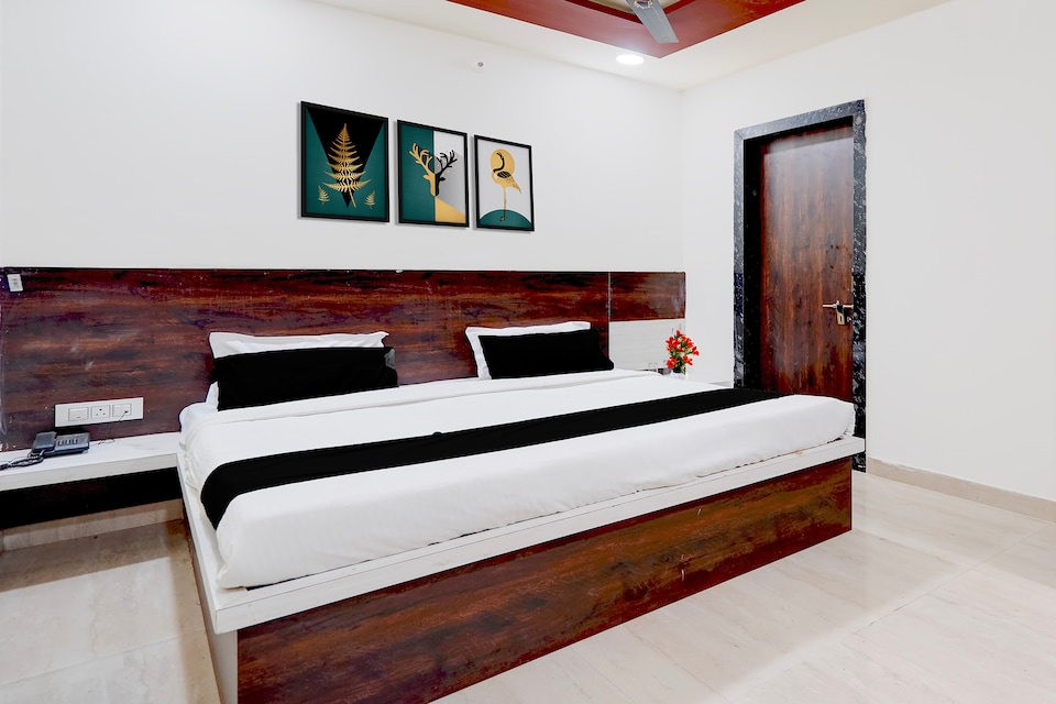 Collection O Beawer Road Ajmer Formerly Gupta Palace, Outer Ajmer, Ajmer