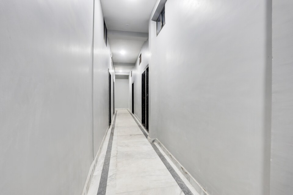 OYO 831389 Hotel Paradise Inn, Vijay Nagar - Jabalpur, Jabalpur