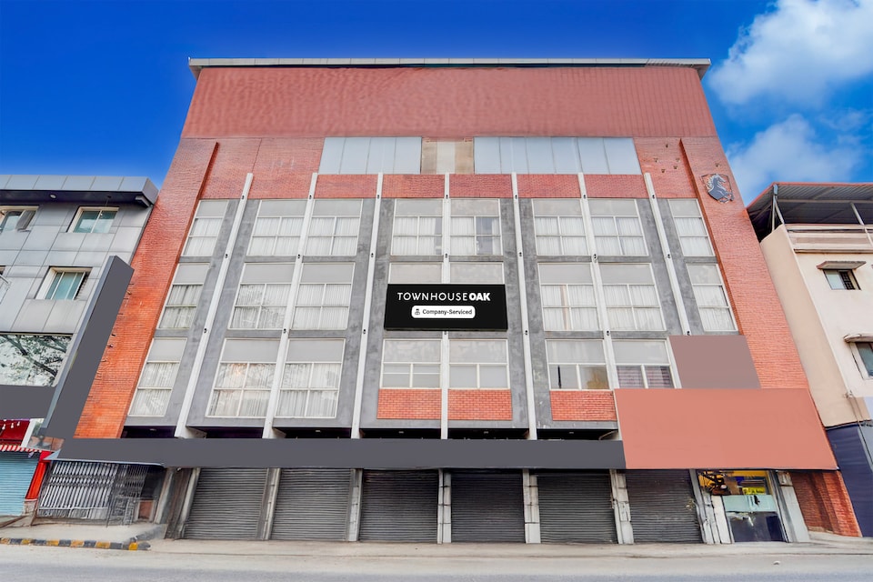 Super Townhouse Oak Mangalore, Hampankatta Railway Station, Mangalore