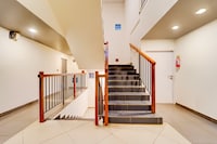 Super Townhouse Oak Mangalore