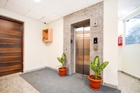 Townhouse Sayhallo Narcos