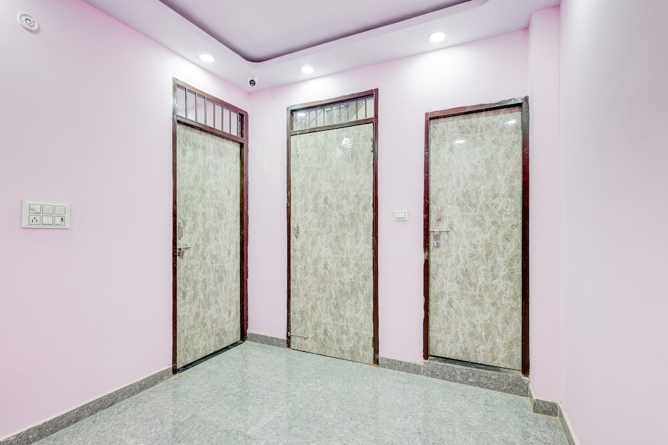 Hotel O Govind Residency , Kalkaji Delhi, Delhi