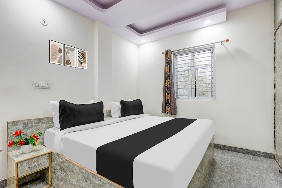 Hotel O Govind Residency , Kalkaji Delhi, Delhi