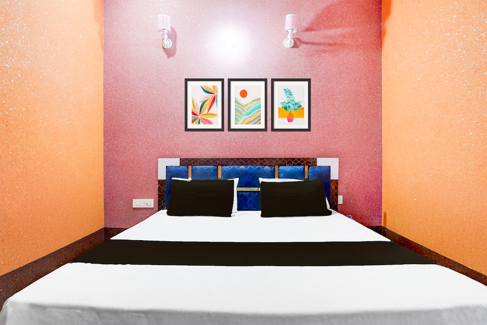 HOTEL O RADHIKA, Aligarh, Aligarh