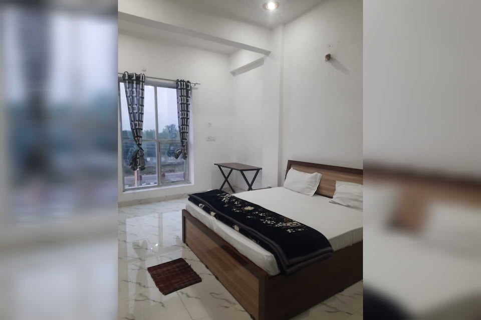 Hotel O Sheesh Mahal , Alwar, Alwar