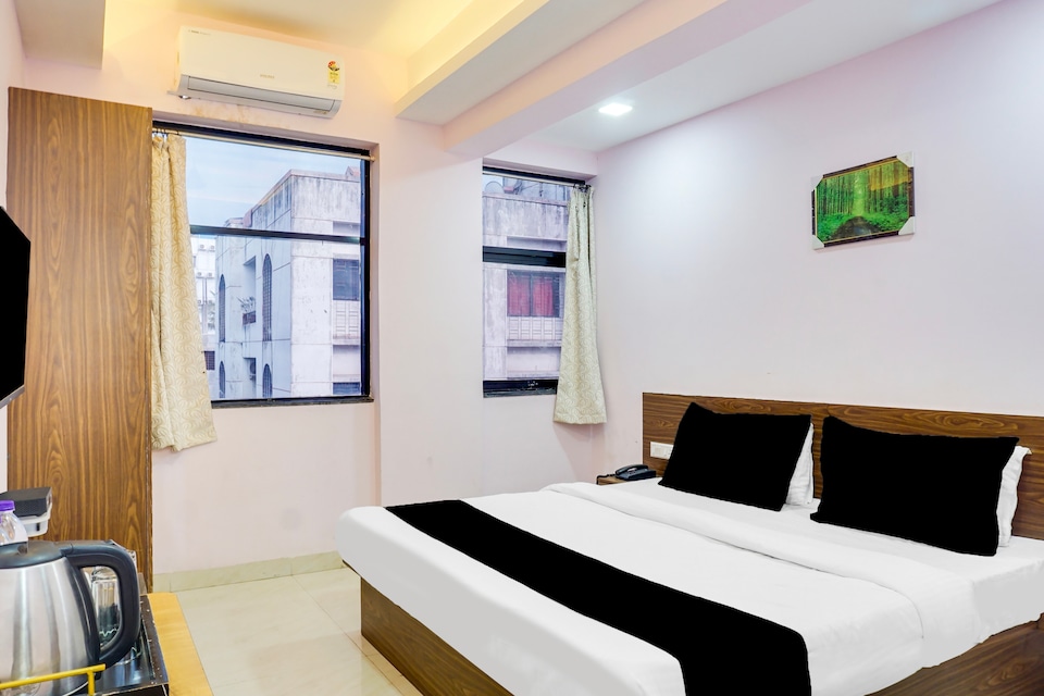 Super Collection O Chandan Nagar Kharadi Formerly Kharadi INN, Kharadi Pune, Pune