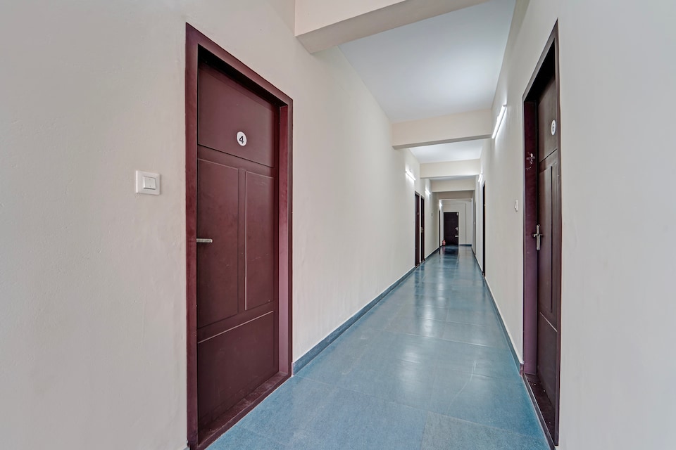 Hotel O Ambalamedu Puthenkurish Road, Tripunithura, Kochi