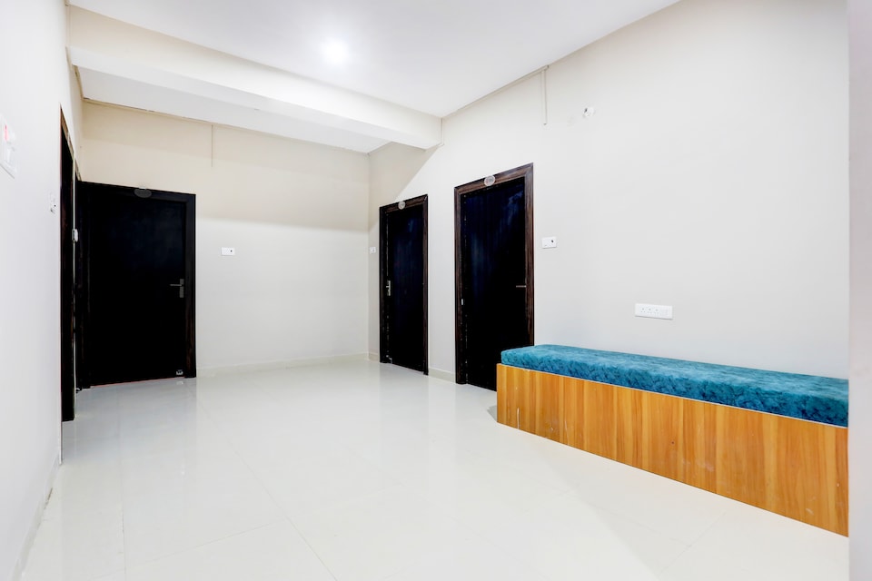 Super Collection O Gola Road, Danapur, Patna