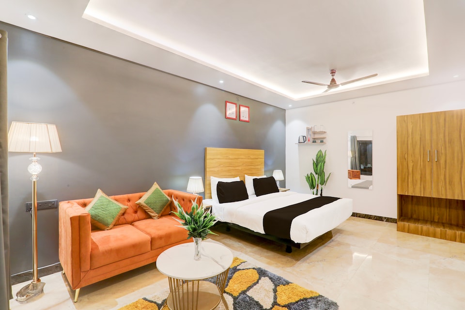 Super Hotel O Golden Tulip’z, Golghar, Gorakhpur