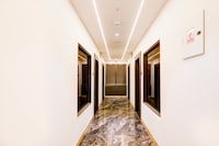 Super Hotel O Golden Tulip’z