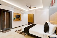 Super Hotel O Golden Tulip’z