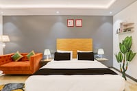 Super Hotel O Golden Tulip’z