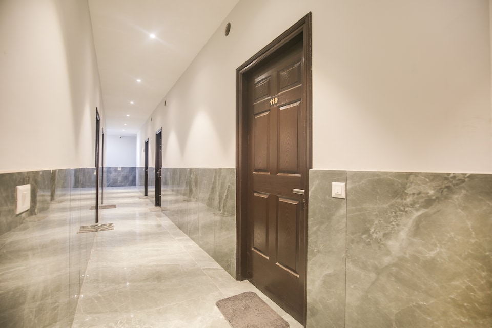 OYO 831554 Ravi Hotel & Banquet, Jalandhar Bus Stand, Jalandhar