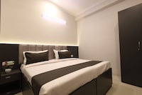 Townhouse Krishna Nagar Metro Station