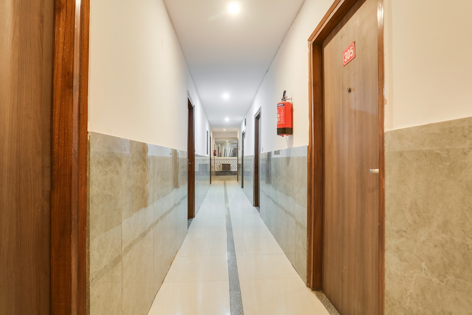 Hotel HR RSIDENCY & PG, Dwarka Delhi, Delhi
